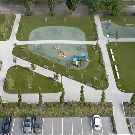 Luxurious Brand New Free Parking