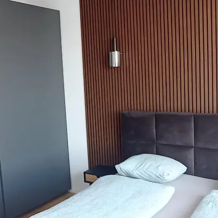 Apartment Luxurious Brand New Free Parking