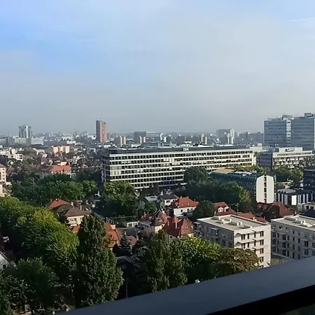 Luxurious Brand New Free Parking Appartement *