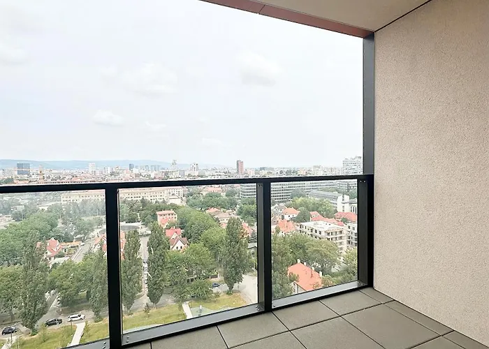 Luxurious Brand New Free Parking 브라티슬라바