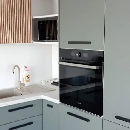 Apartment Luxurious Brand New Free Parking