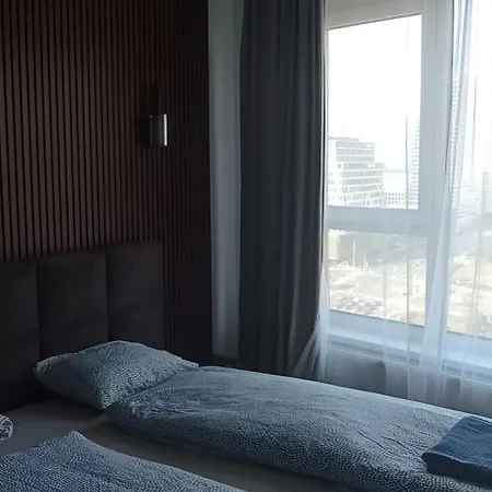 Apartment Luxurious Brand New Free Parking